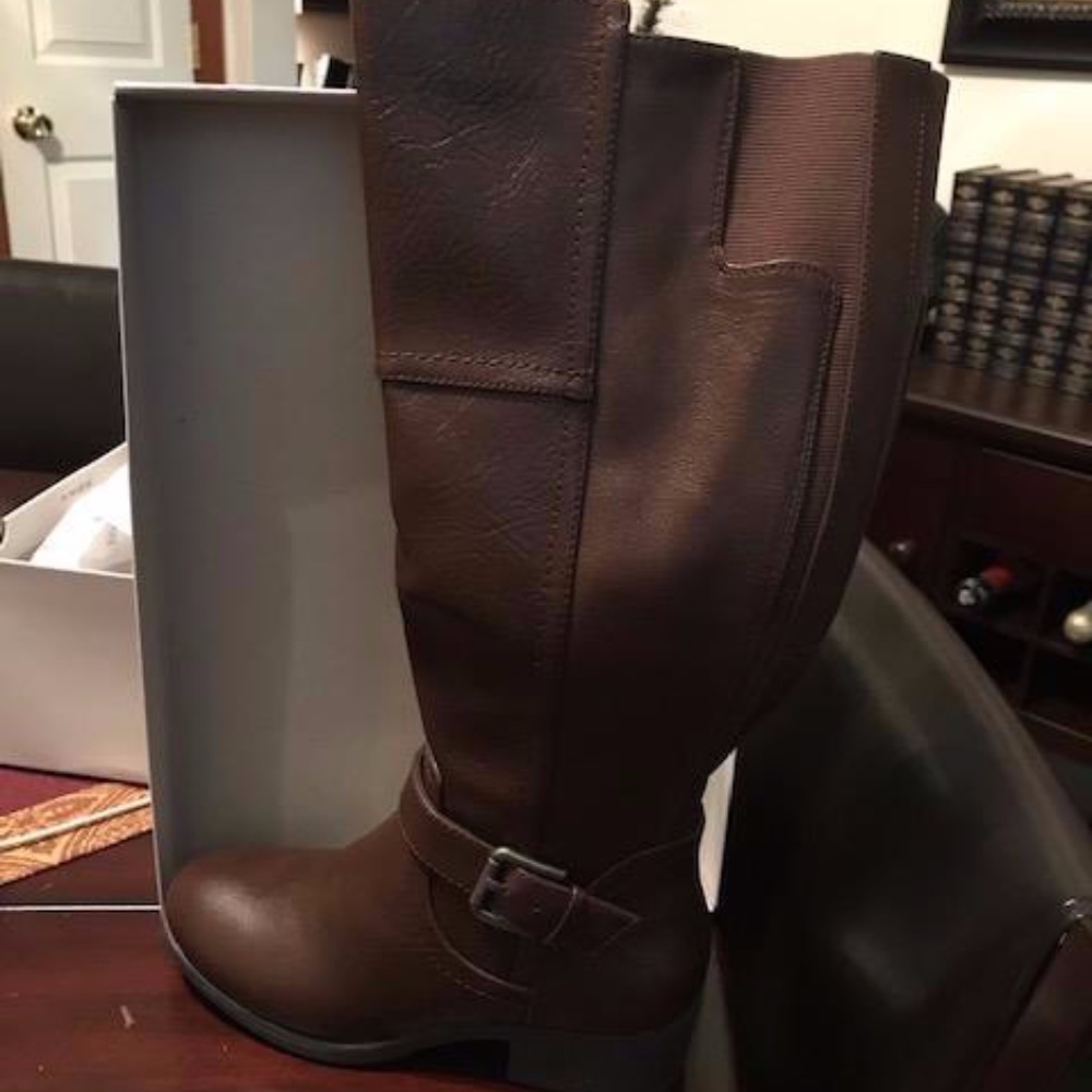Croft & Barrow Boots; Size 5